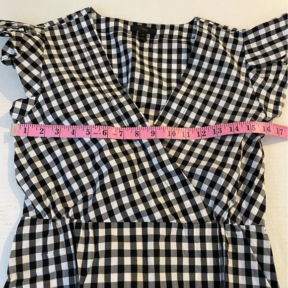 J.Crew black & white gingham check shirt sleeve v-neck blouse Size 4, - Picture 7 of 9
